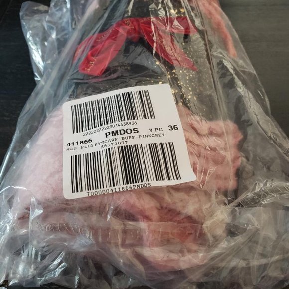 NWT *HP 3/14* Victoria's Secret Great Blanket Scarf - Picture 3 of 6